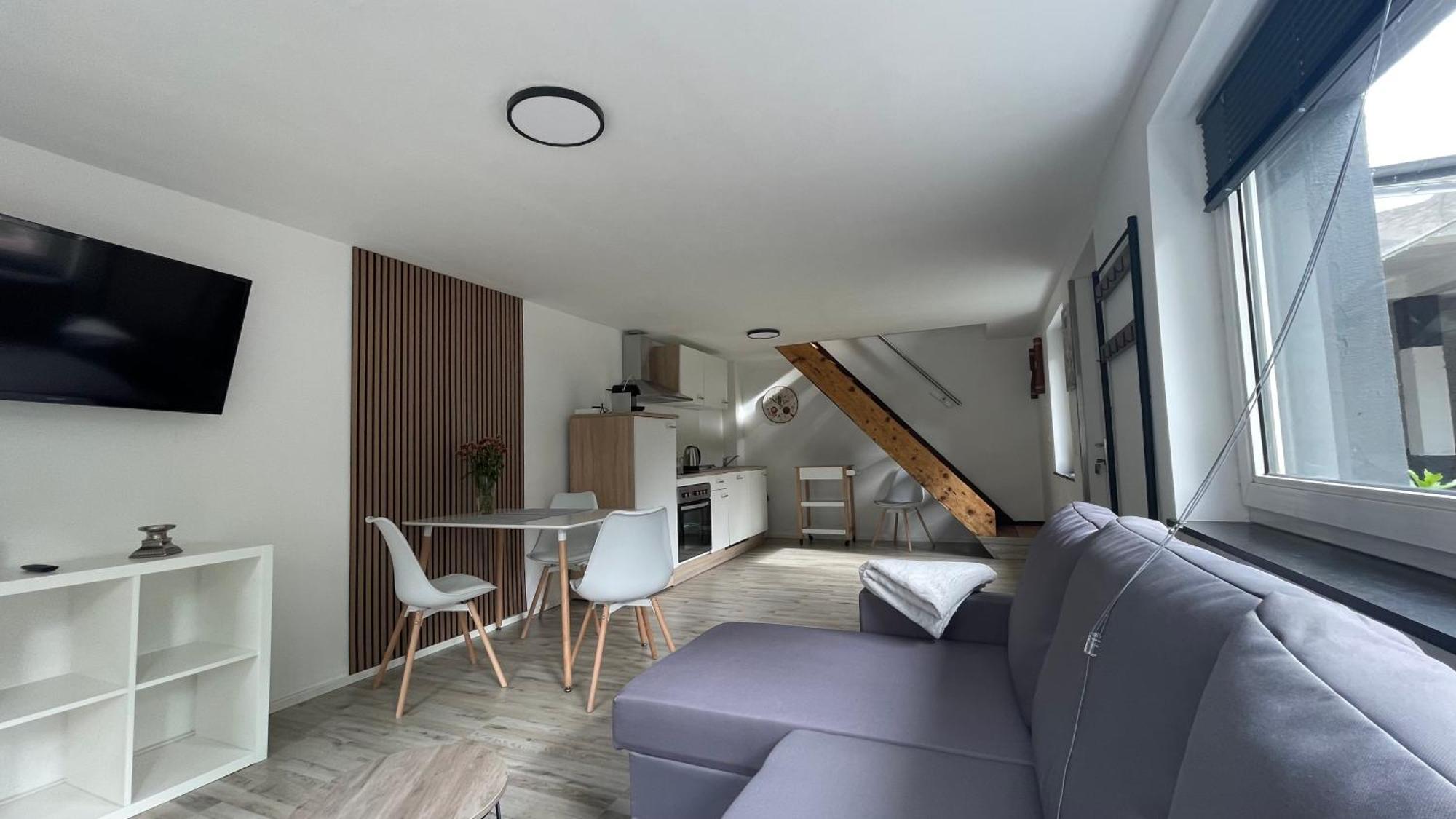 Oase Im Gruenen Hinterhof, Eg, Ruhe, Terrasse, Carport, Free Paytv, Kaffee&Tee, Fahrraeder Apartment Дуйсбург Екстериор снимка